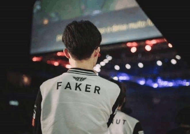 DK中单ShowMaker解锁LCK300场比赛成就