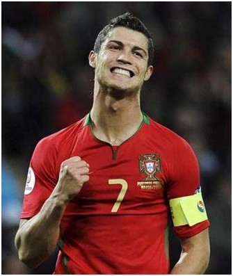 布冯：意大利唯一缺点是偶尔“短路”；无欧战踢是米兰的优势（布冯：意大利唯一短板是偶尔“断电”，米兰因无欧战更占优势）