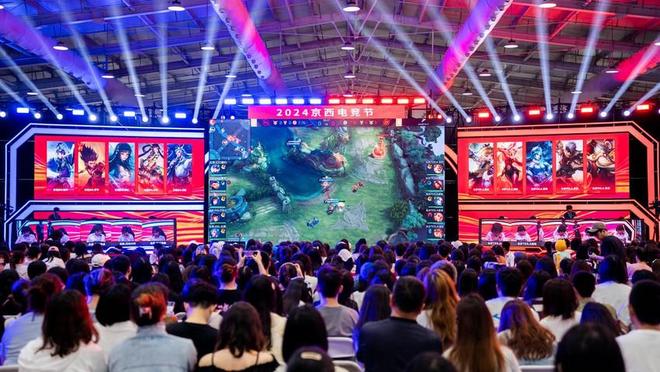 Vitality vs Falcons 半决赛吸引的观众比 Mouz vs The MongolZ 在 IEM Dallas 2025 更多